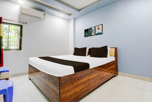 OYO Annapurna Restaurant & Hotel