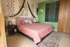 Jaccuzi Haven 1bhk apartment, Gurgaon