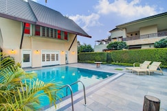 StayVista at Ekant Villa w/ Bonfire & Outdoor Pool, Jammu