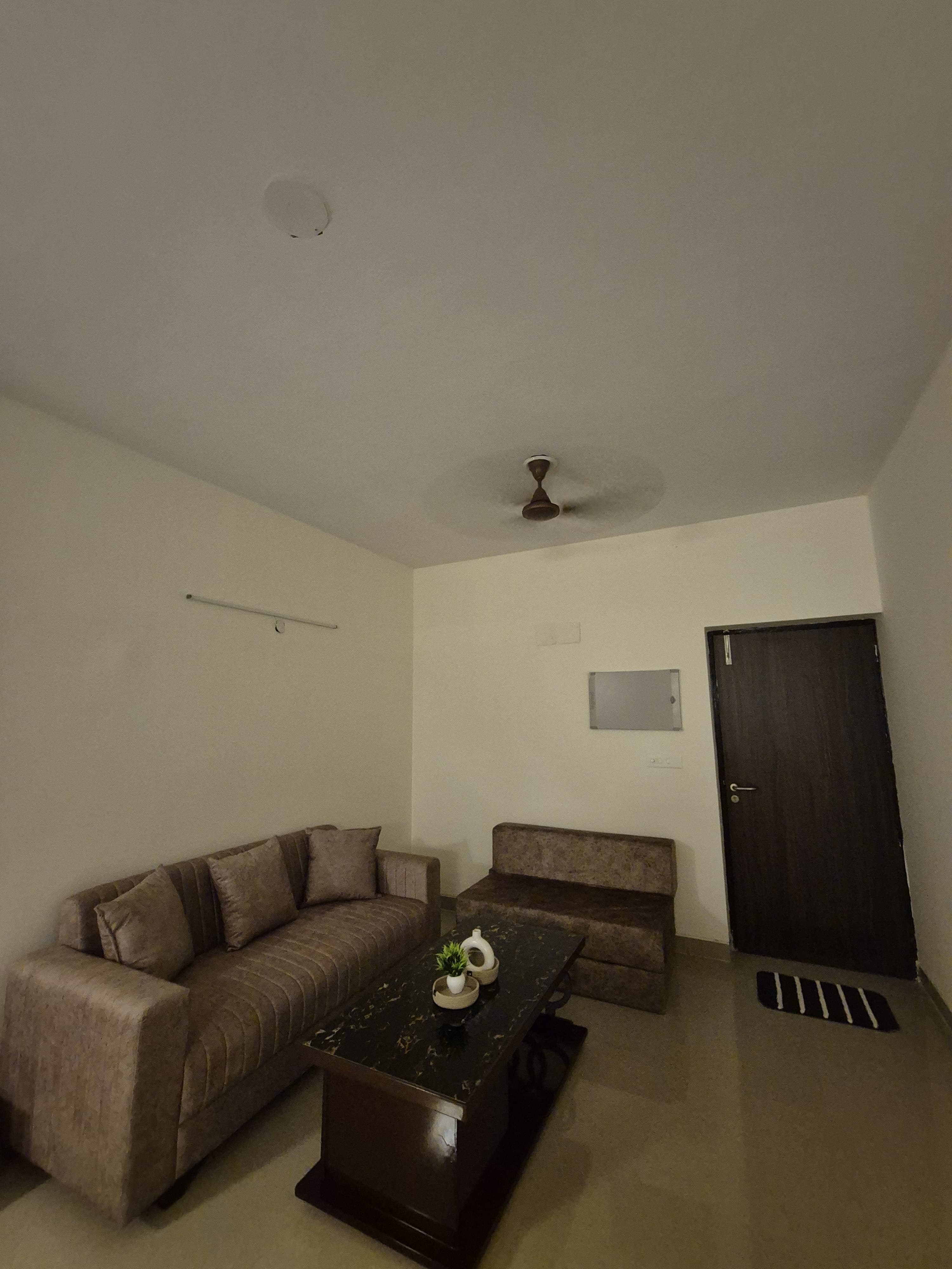 TAJ SERENITY -Cozy Apartment for 4 - Tap to explore photos