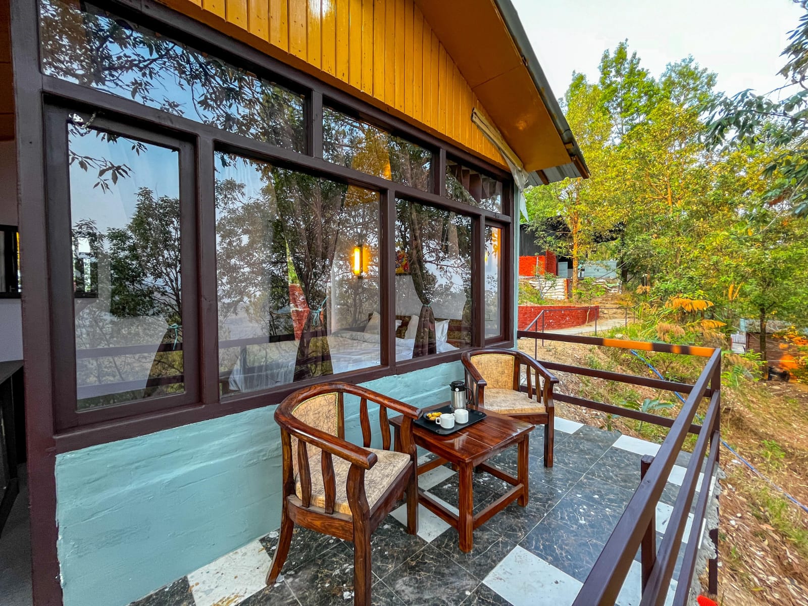 TIMBER TRAIL COTTAGES - Tap to explore photos
