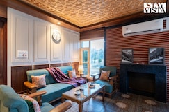 StayVista at Khwab Villa, Sonmarg