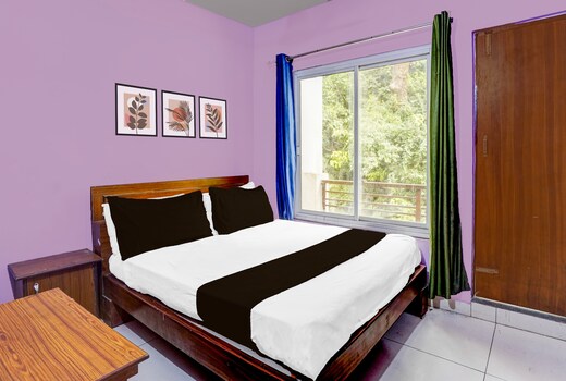 Super Townhouse Hotel Fort Inn