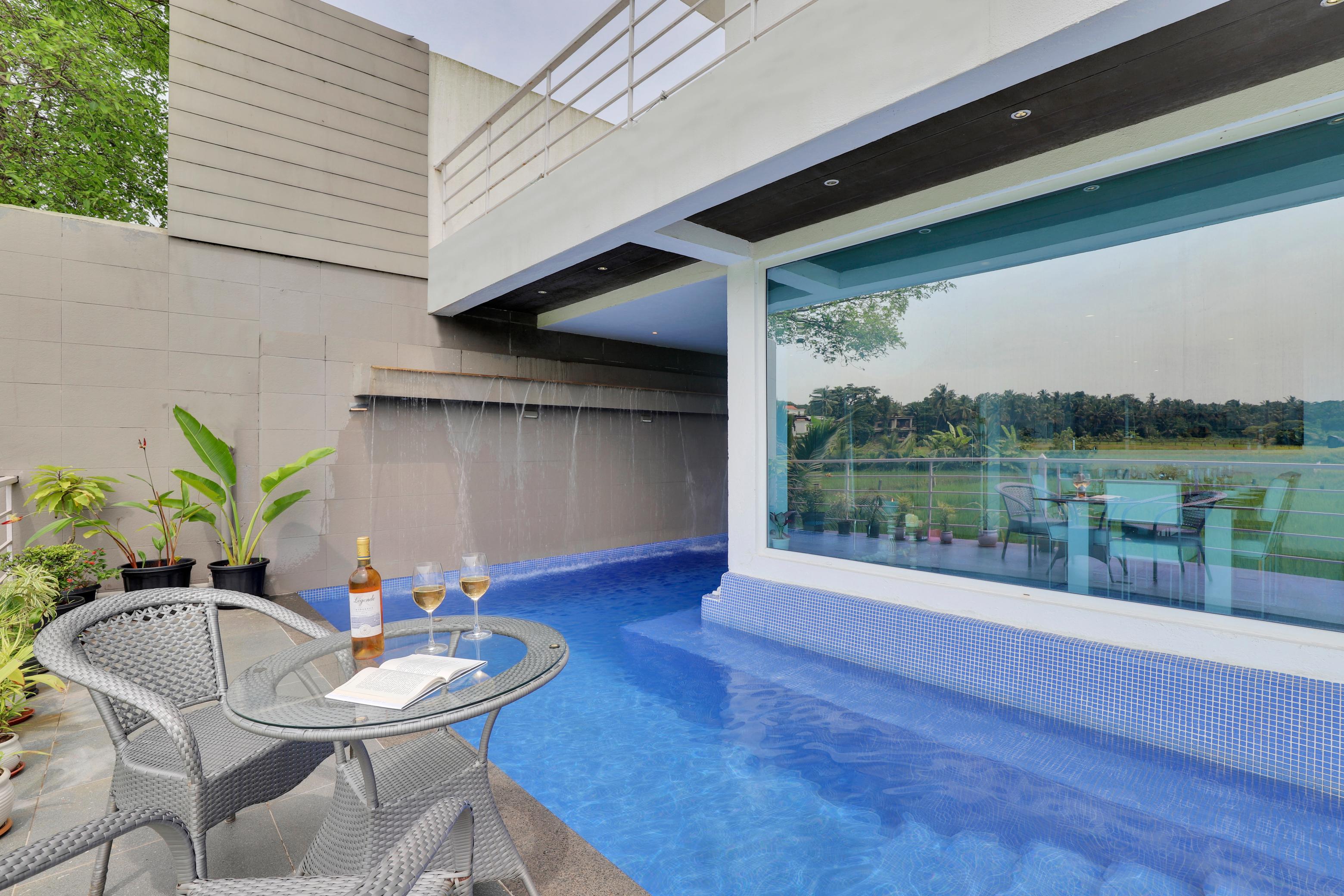  Luxury 3 Bedroom Villa with Pool in Nerul By Elilux - Tap to explore photos