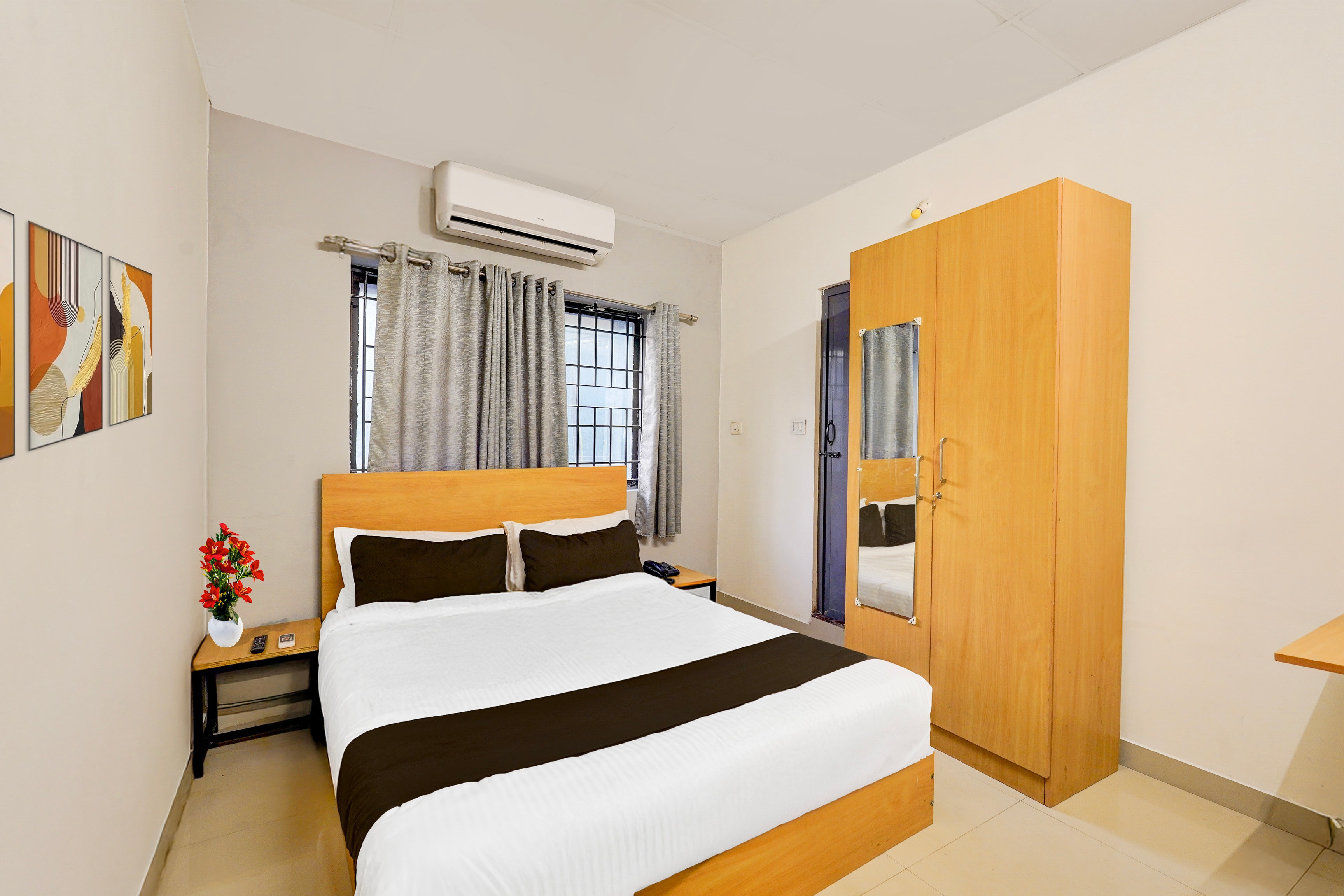 Super Townhouse Nanganallur Near Chennai Airport - Tap to explore photos