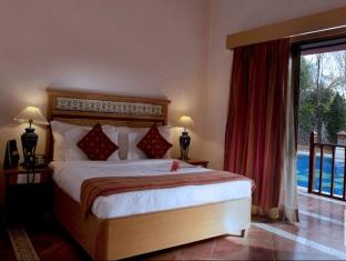 Lagoon Bay-Leonia Holistic Destination - Tap to explore photos
