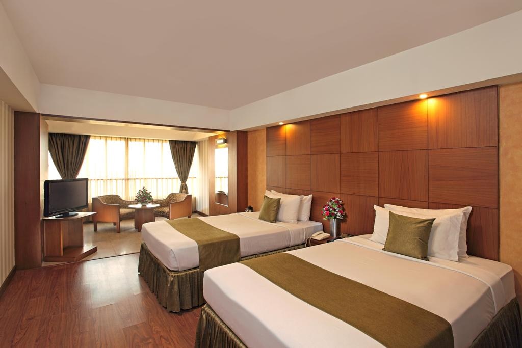 Executive Twin Bed Room (Guest age above 21+) 1