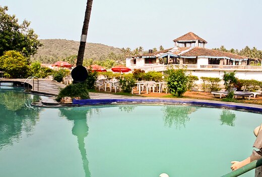 Maizons Lake View Resort