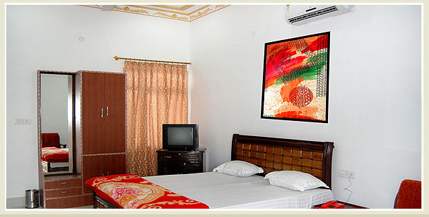 Hotel Sonar Haveli - Tap to explore photos